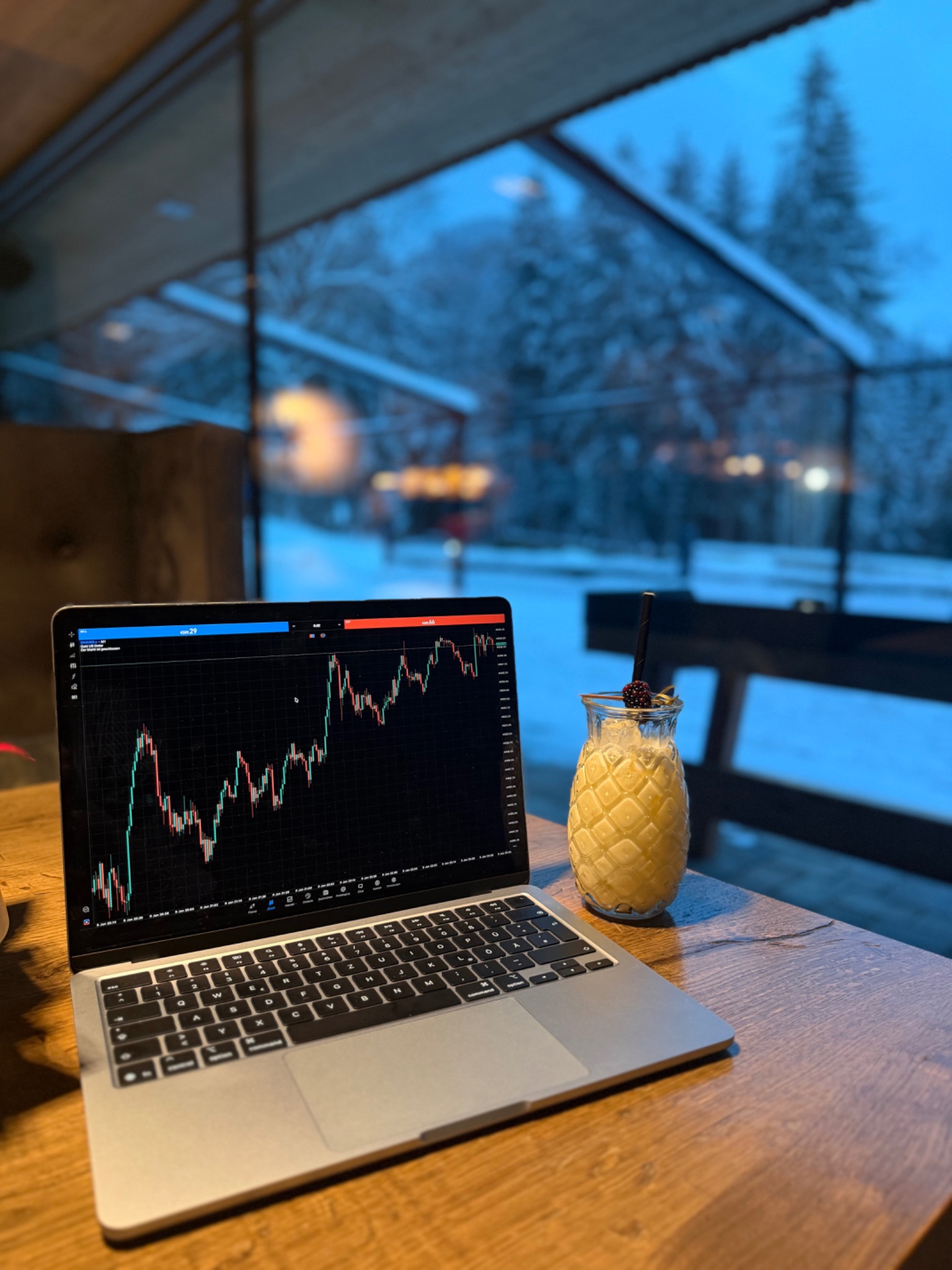 Trading-Setup in winterlicher Umgebung